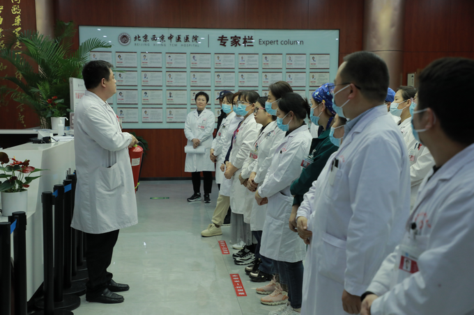 西京动态丨九游会j9首页(官方)网站/网页版登录入口/手机版本APP下载,召开全院工作会议(图7)